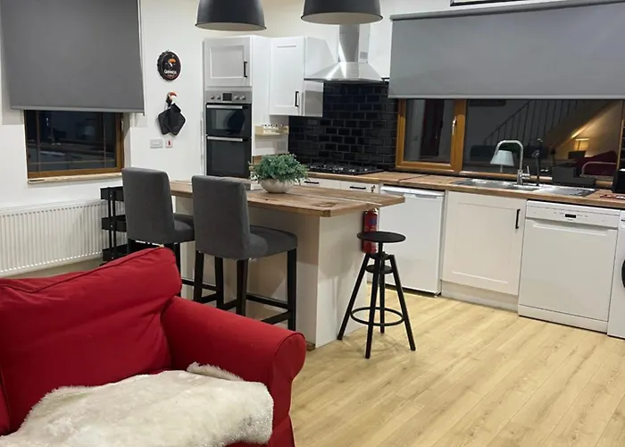 Cosy Nap Under The Paps * Killarney