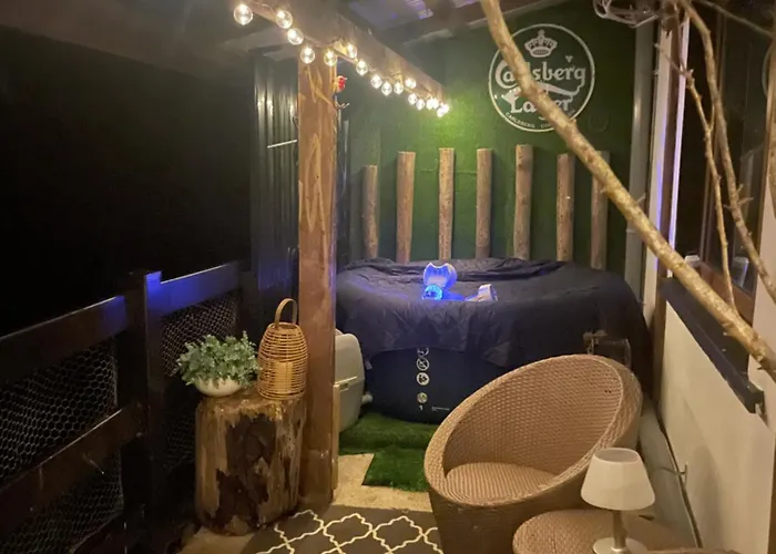 Cosy Nap Under The Paps Killarney